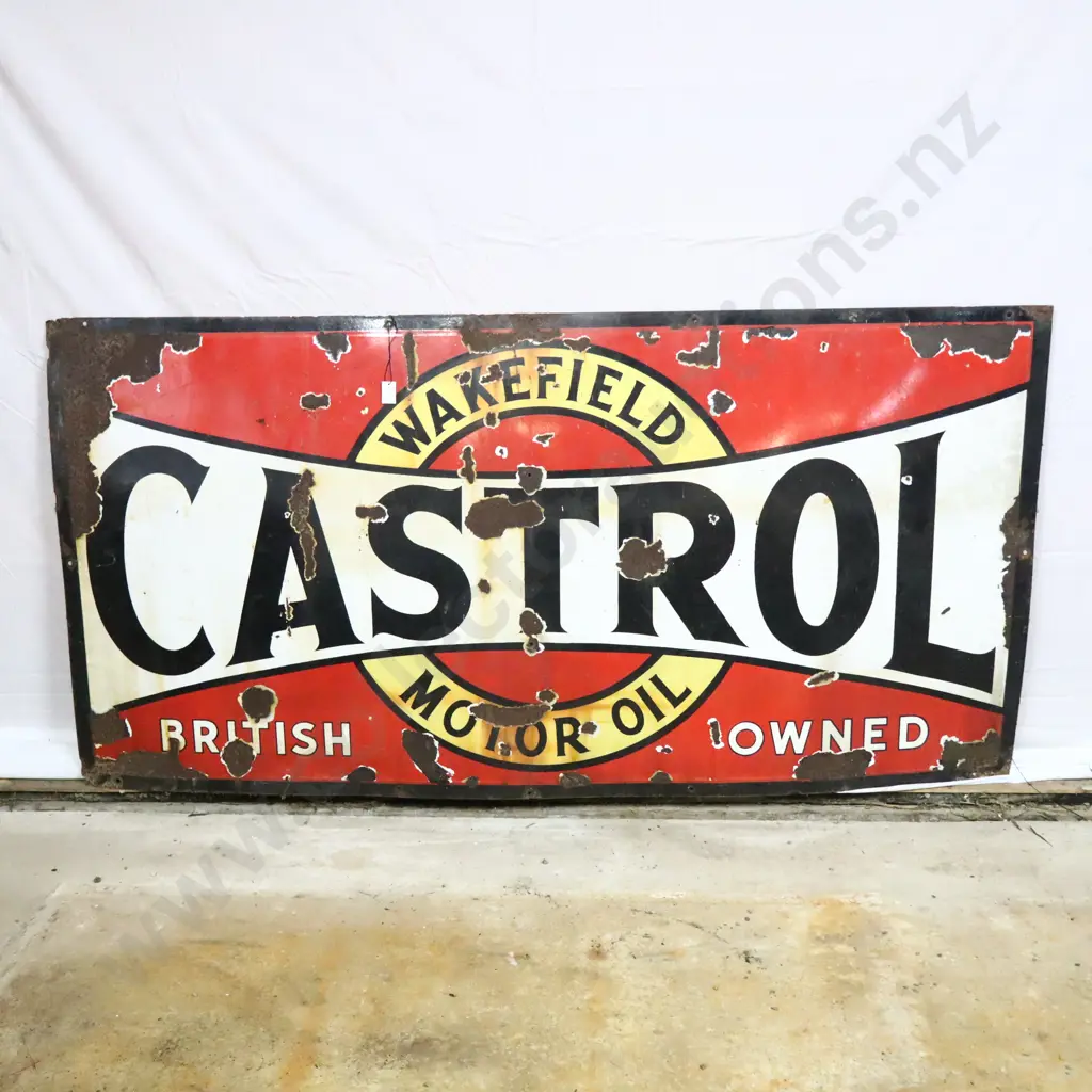 6X3 Foot Wakefeild Castrol Motor Oil Enamel Sign Image 1++