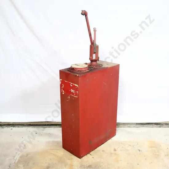 Vintage Embossed Mobil Oil Hi Boy