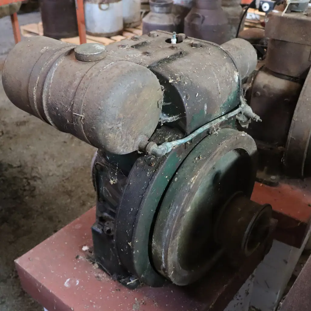 Petter 1938 Stationary Engine Image 1++