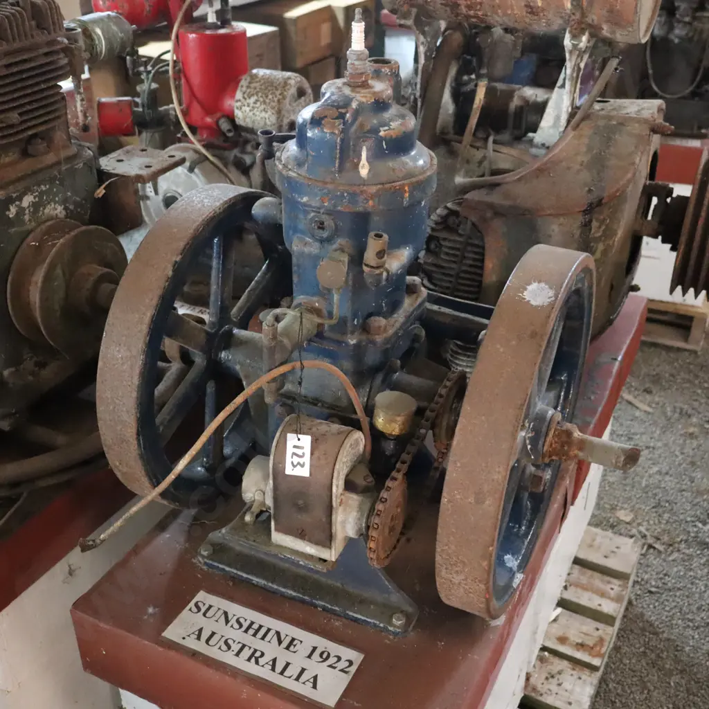 Sunshine 1922 Stationary Engine Image 1++