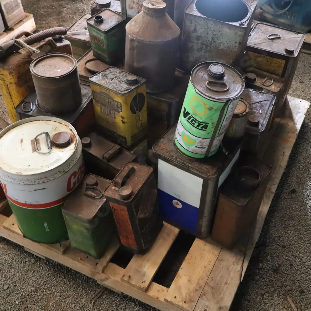Pallet of Petrol Tins Mainly 4 Gallons Image 1++