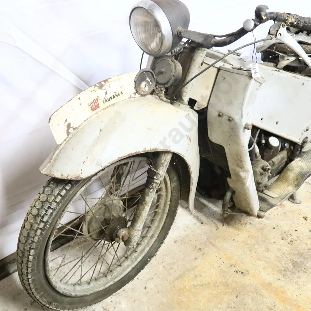 Velocette LE Image 1++