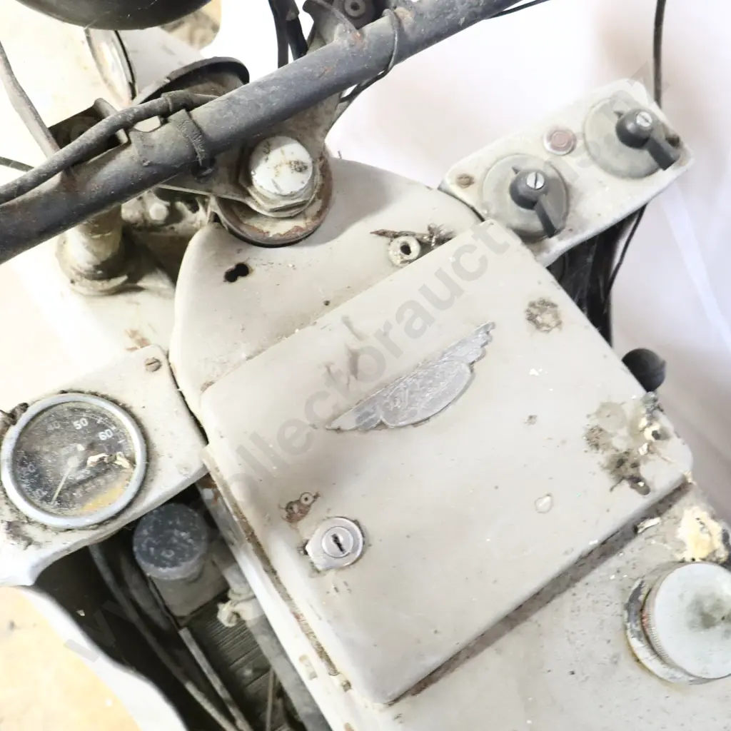 Velocette LE Image 1++