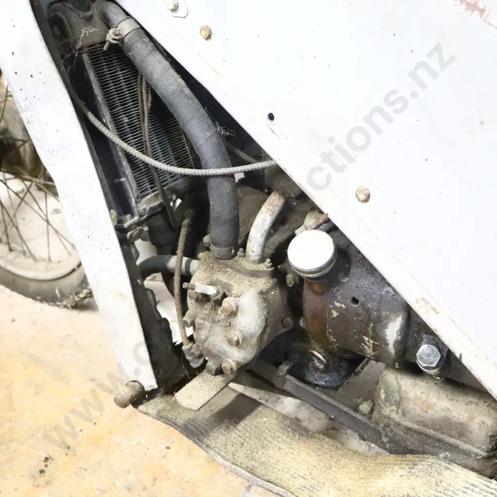 Velocette LE Image 1++