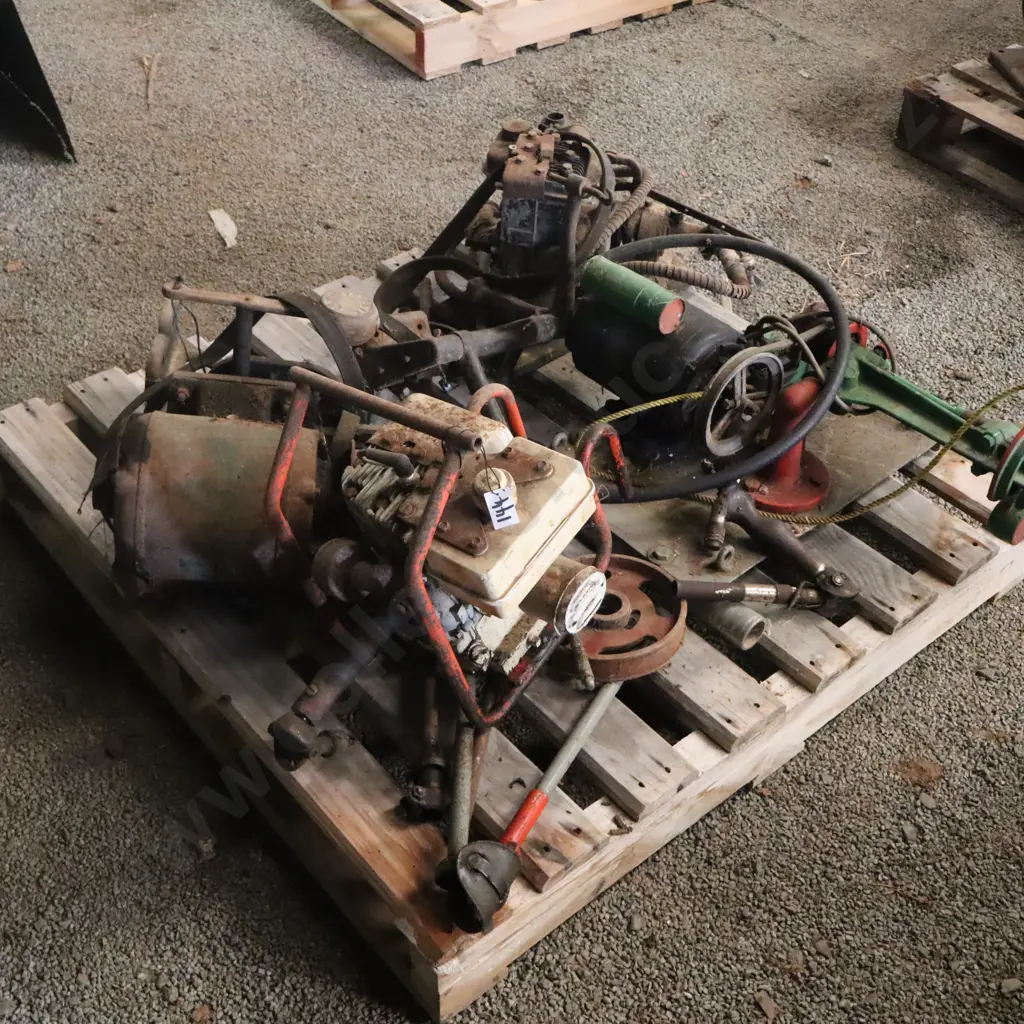 Pallet Vintage Mechanical & Engineering Parts Group Image 1++