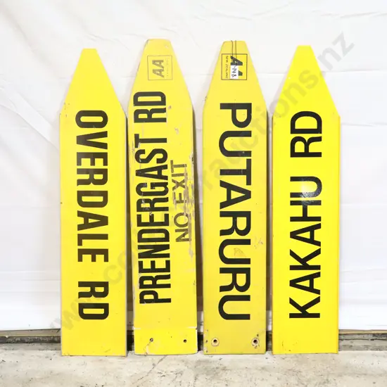 AA New Zealand Road Signs Group. Overdale Rd Prendergast Rd No Exit Putaruru Kakahu Rd