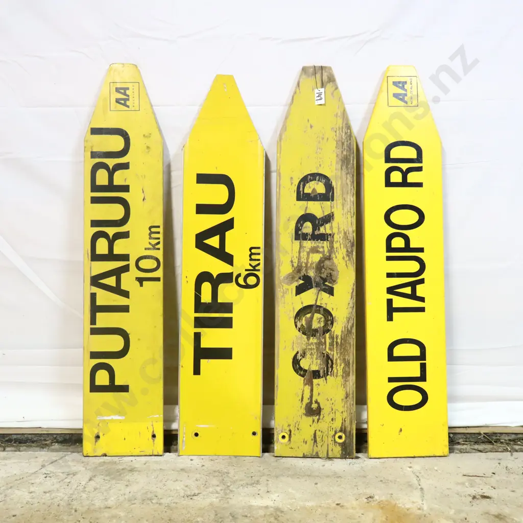 AA New Zealand Road Signs Group. Putaruru 10km Tirau 60km Oxford Old Taupo Rd Image 1++