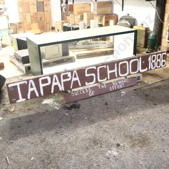Tapapa School Hand Painted Sign