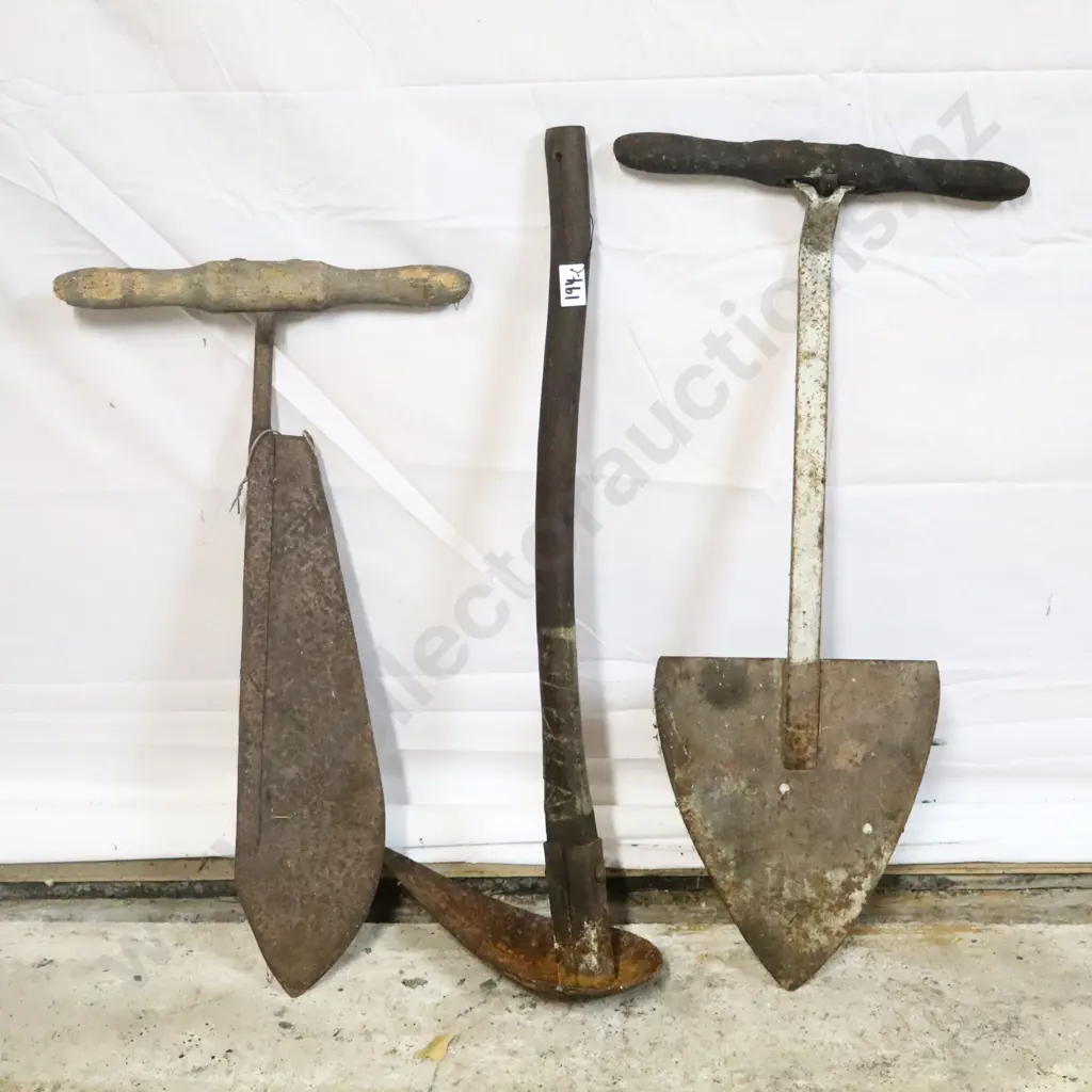 Collection of Vintage Farming Tools, Hay ect. Image 1++