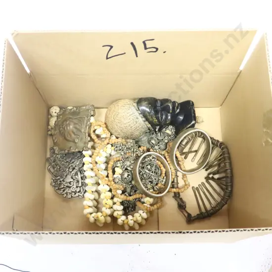 Box of Vintage Jewellery & Curios