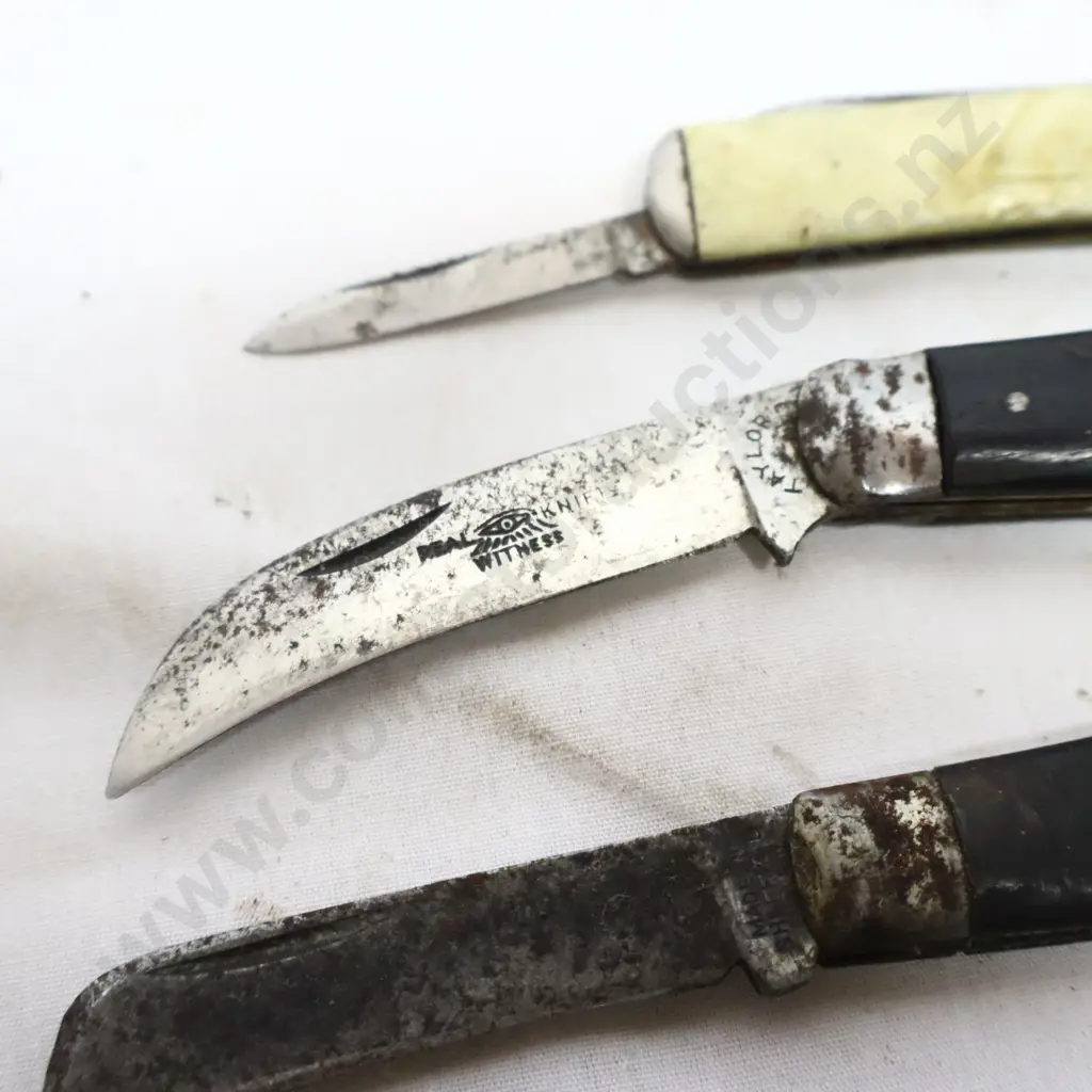 Collection of Vintage Pocket Knives Image 1++