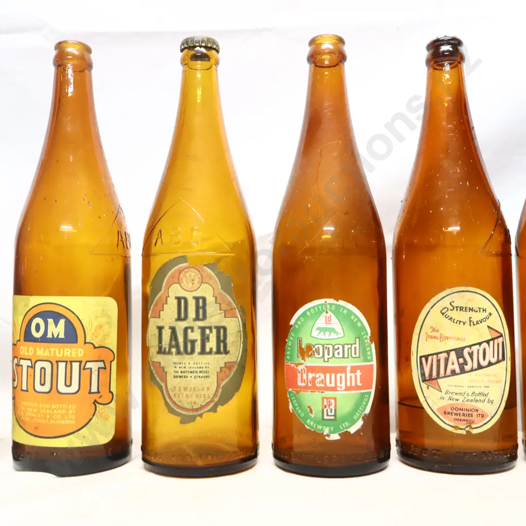 Assorted Vintage NZ ABC Beer Bottles Image 1++