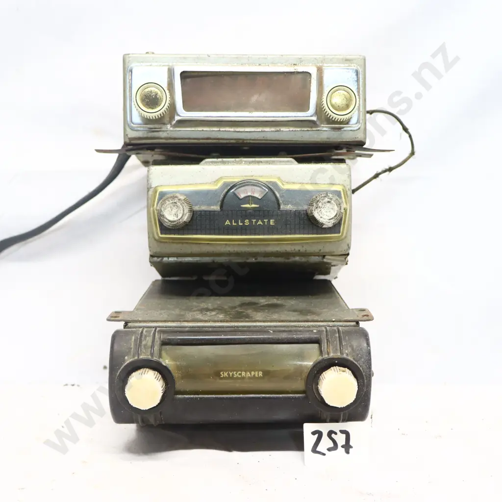 Collection of Vintage Car Radios Image 1++
