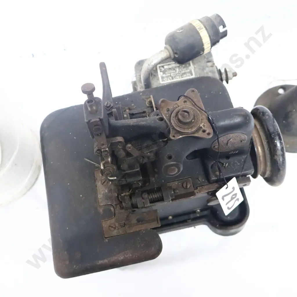 Vintage Industrial Overlocker Sewing Machine Image 1++