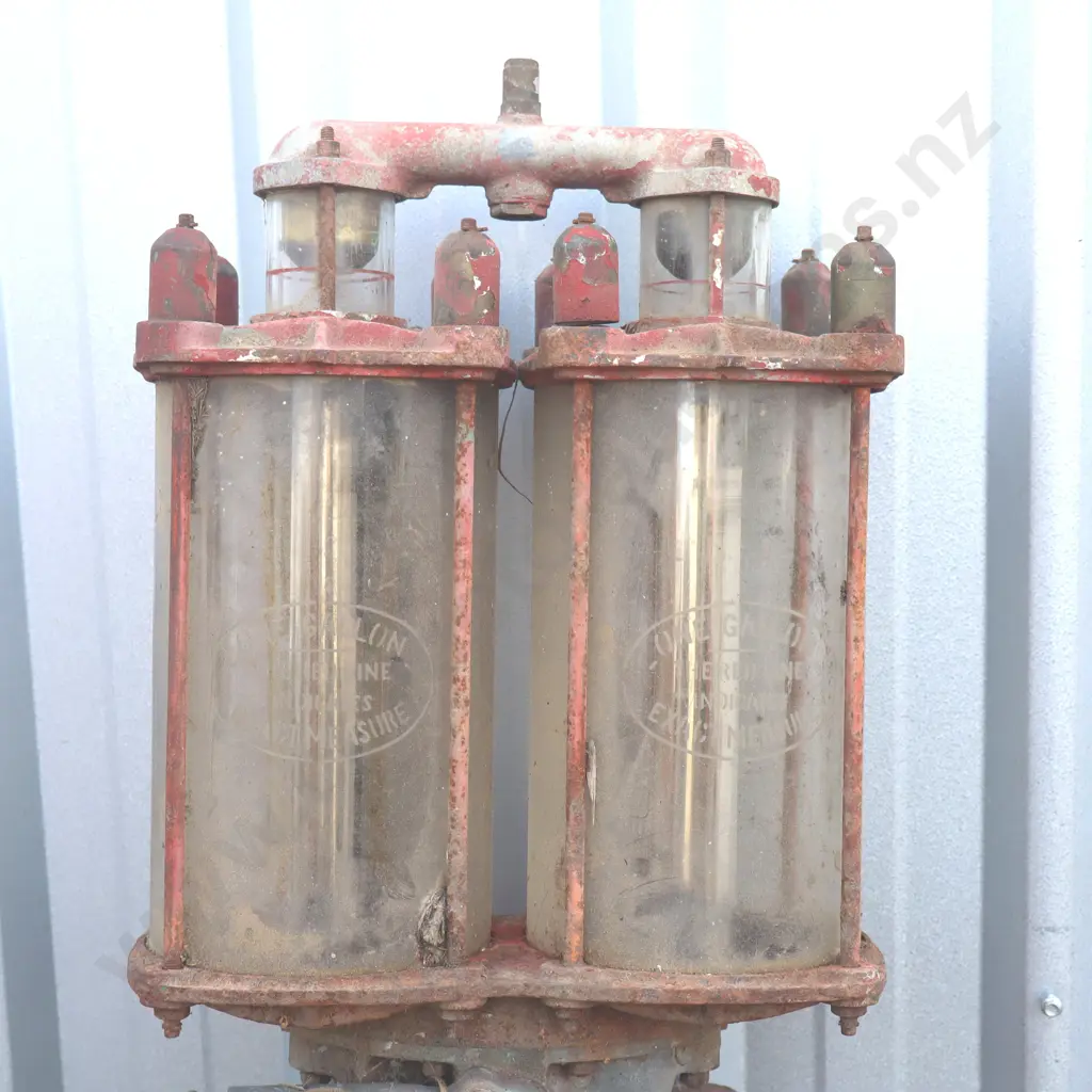 Rare Early Chariot Pump Visible Petrol Bowser Image 1++