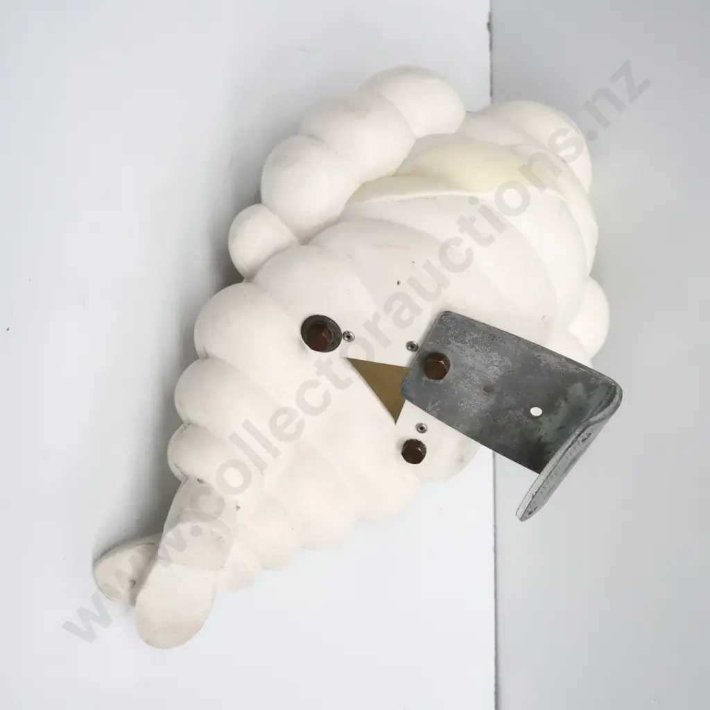 Michelin Man Truck Mounted Mascot Image 1++