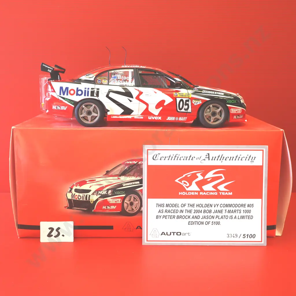 Holden Commodore VY – Holden Racing Team Bob Jane T-Marts 1000 #05 – Peter Brock & Jason Plato – 2004 Image 1++