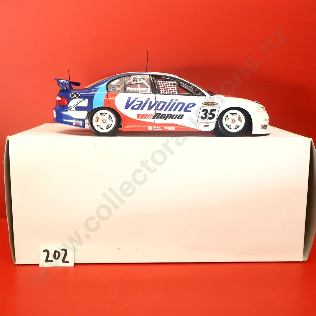 Holden Commodore VT Valvoline Repco #35 – Jason Bargwanna Image 1++