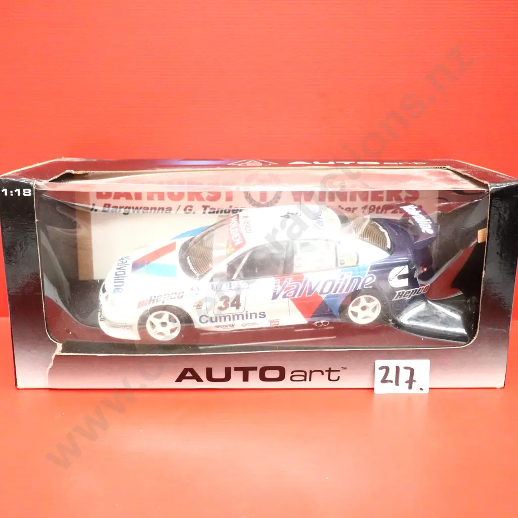 Holden Commodore VX Valvoline Cummins #34 – Jason Bargwanna / Garry Rogers Racing Image 1++