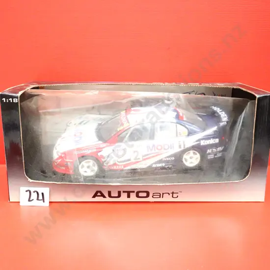 Holden Commodore VX Holden Racing Team #2 – Mark Skaife