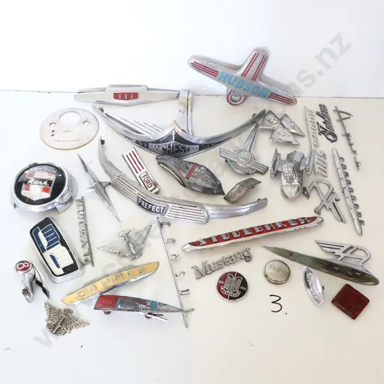 Car Badges Ect Approx 30