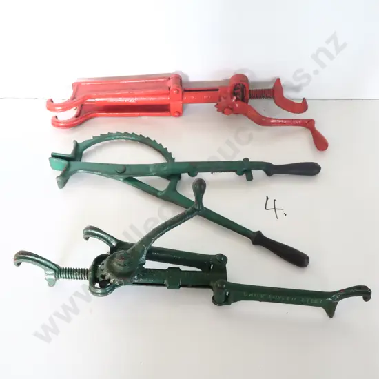 Rim Spreaders And Tyre Inspector 
