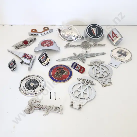 Badges Ect Approx 18