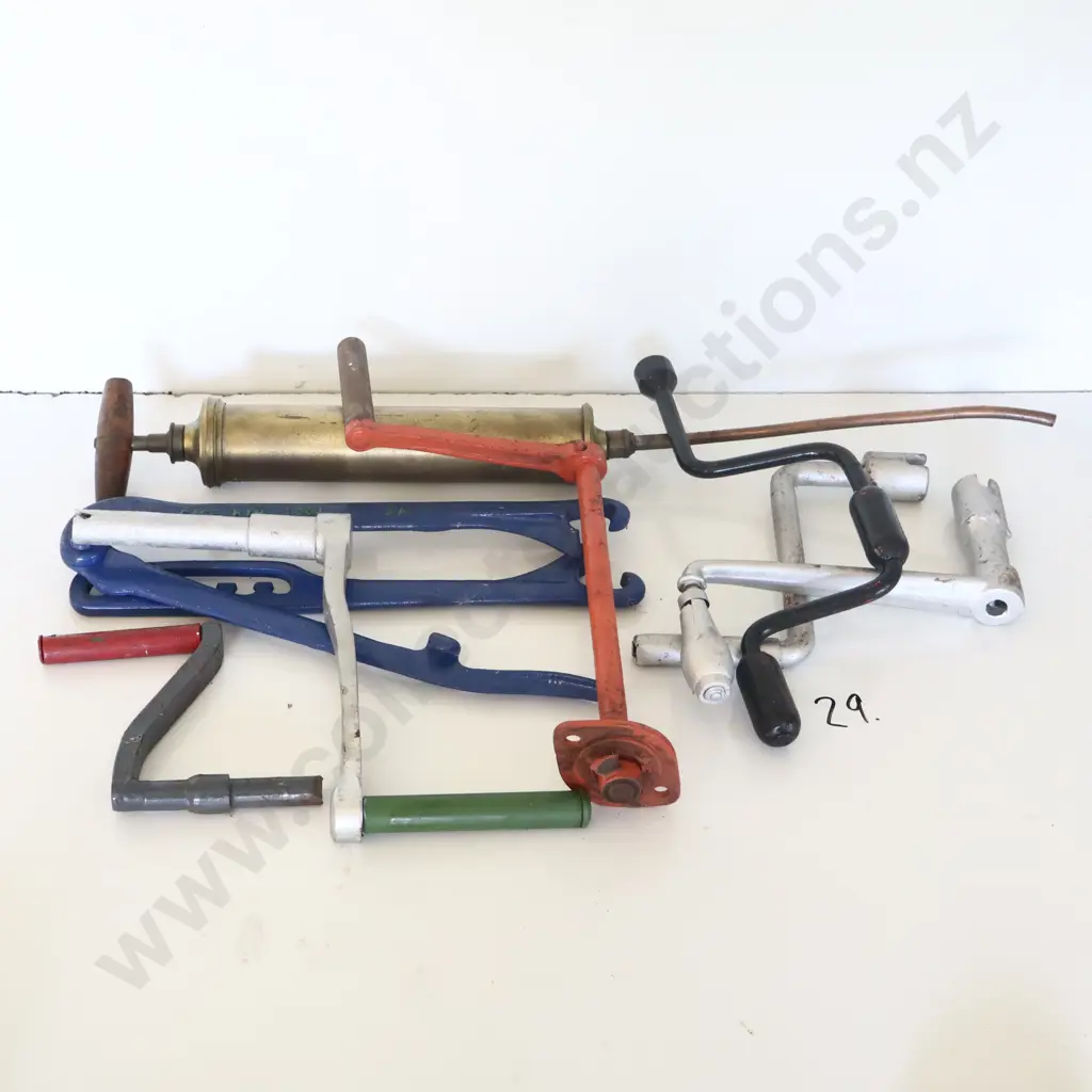 Crank Handles, Brass Pump Ect X 8 Image 1++