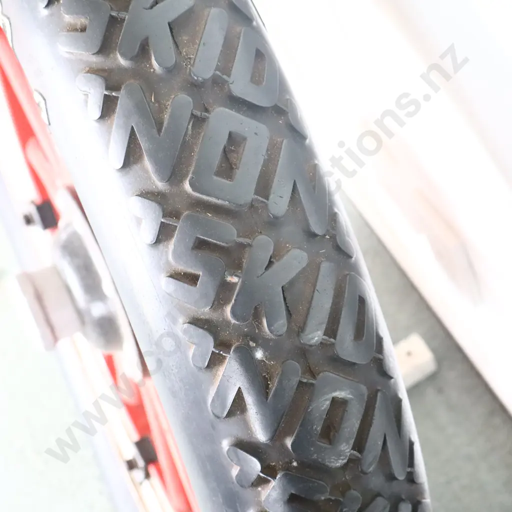 Early NEW OLD STOCK Firestone NON SKID Tyre And Rim On Display Stant Image 1++