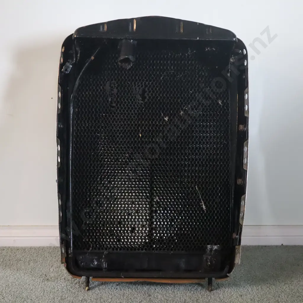 1931 Morris Minor Radiator Image 1++