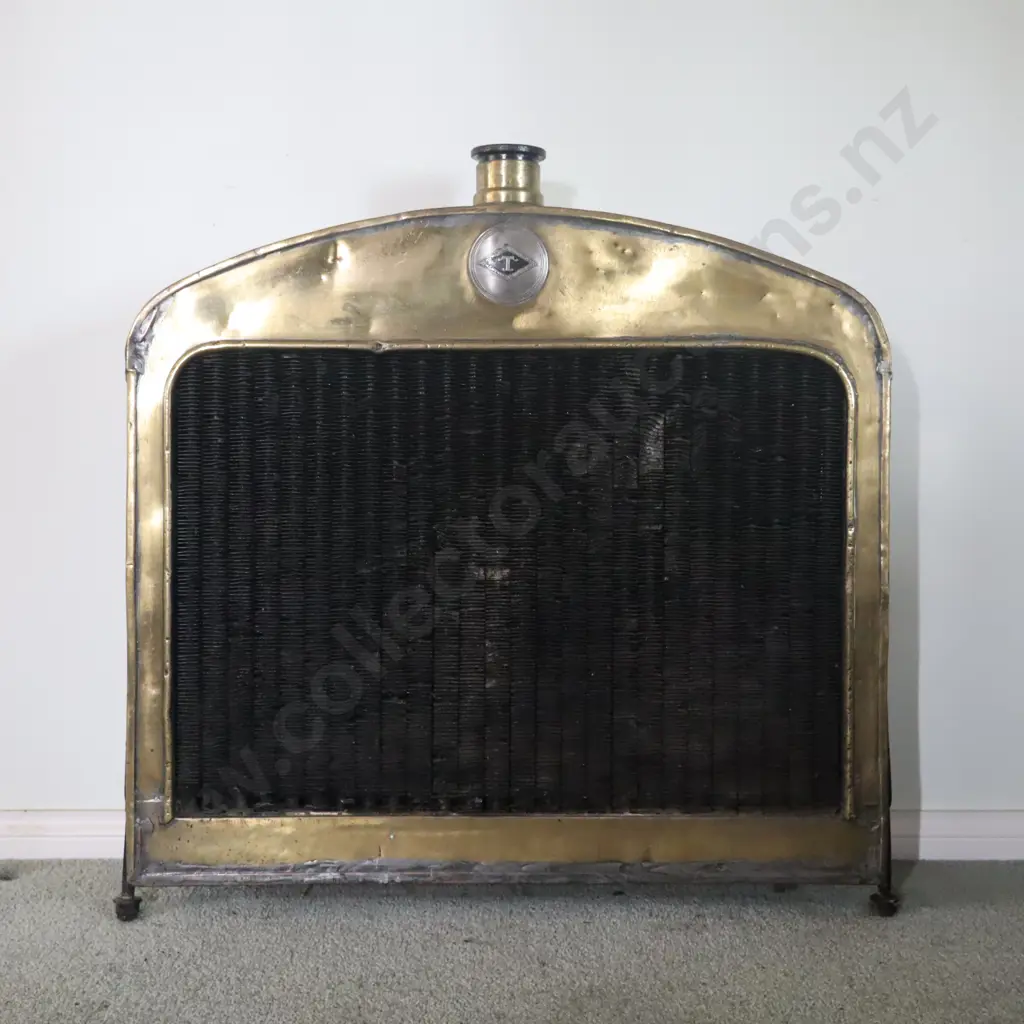 Veteran Diamond T Truck Radiator  Image 1++