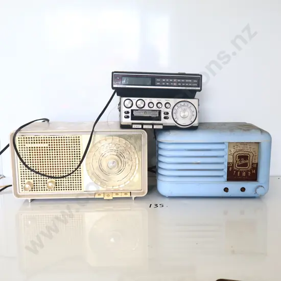 Vintage Radios X 4 Including Blue Bakelite