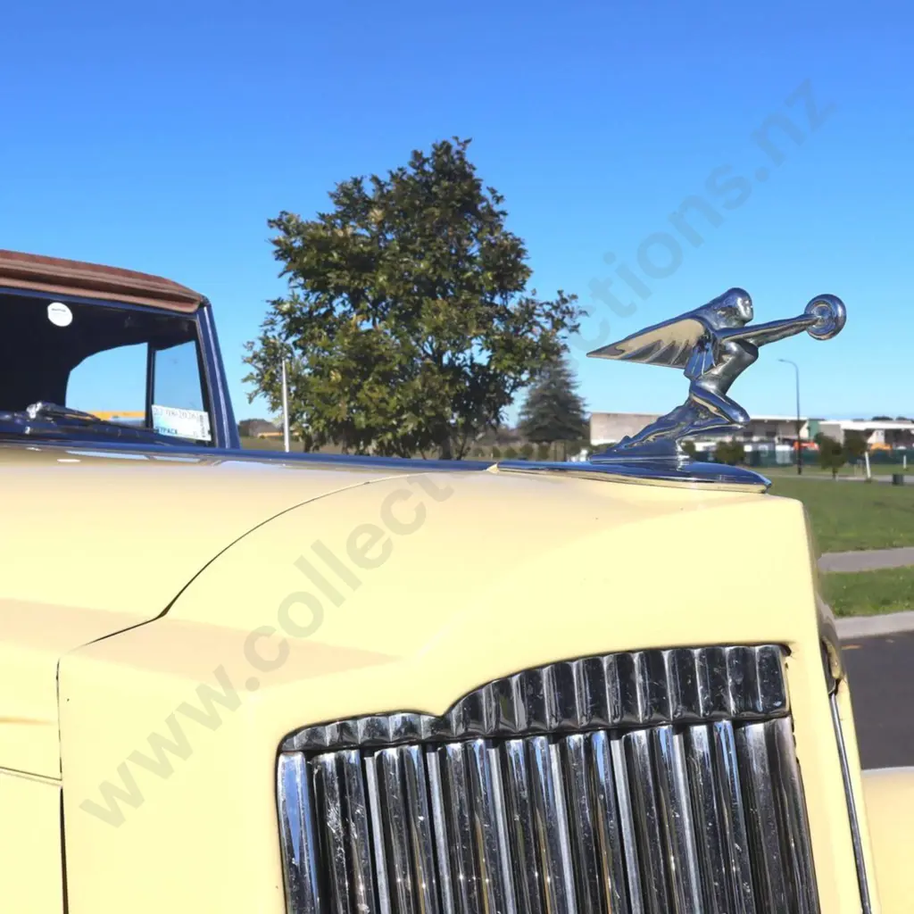 1937 Packard Model 115 Roadster. Image 1++