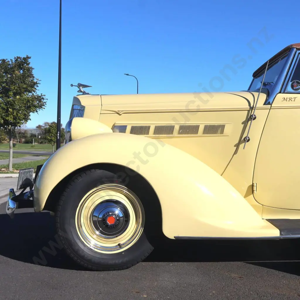 1937 Packard Model 115 Roadster. Image 1++