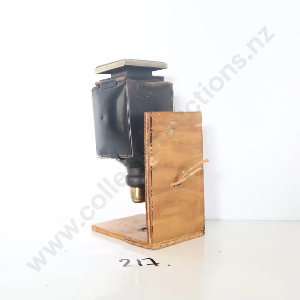 Small Electric Lantern. Possibly Salesman Sample. Image 1++