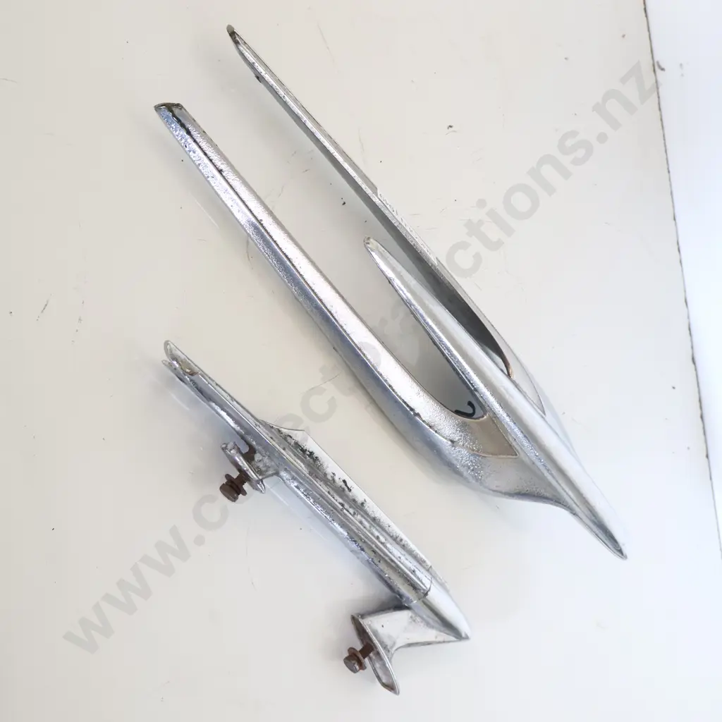 1949 Lincoln Hood Ornament Plus One Other Image 1++