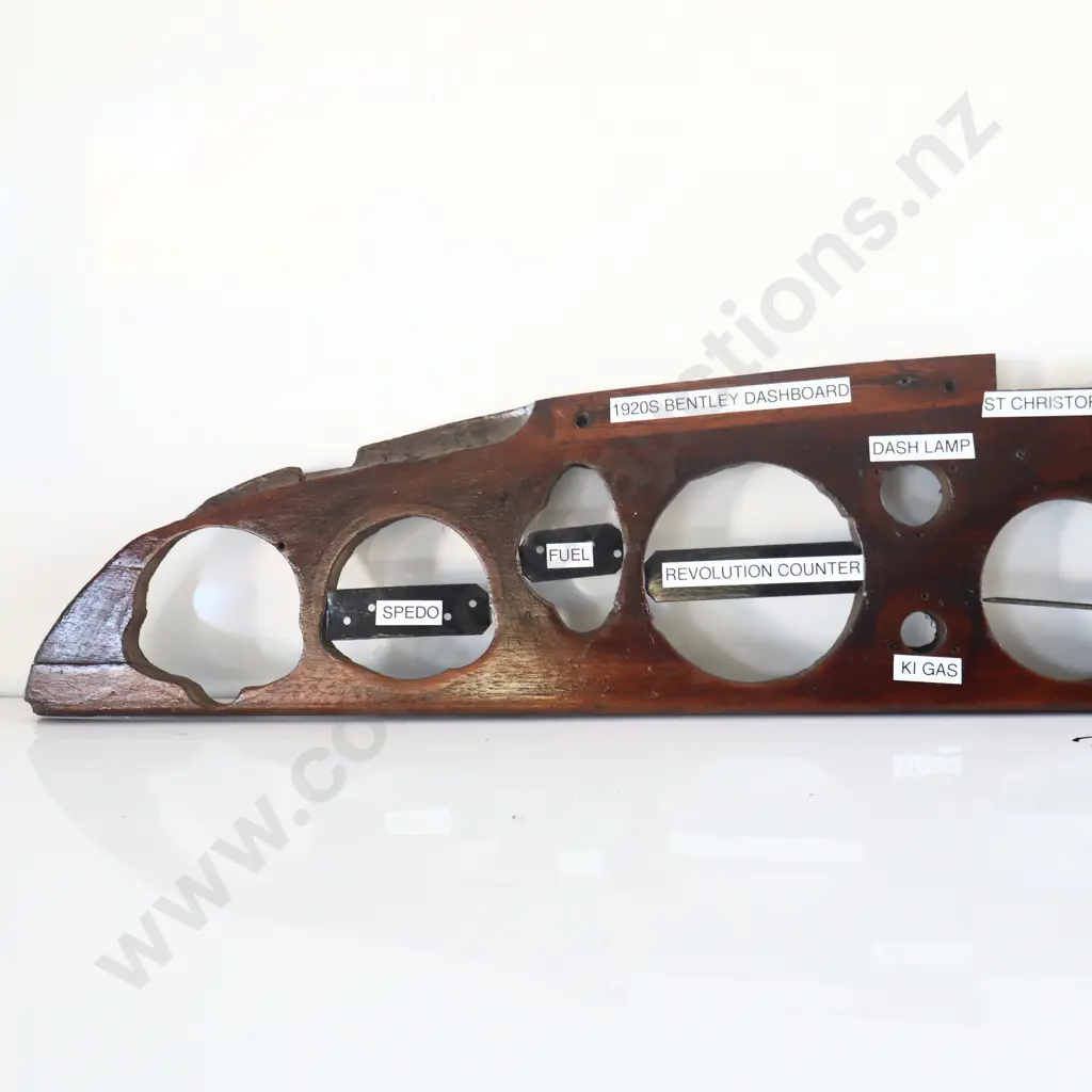 1920s Bentley Dashboard Image 1++