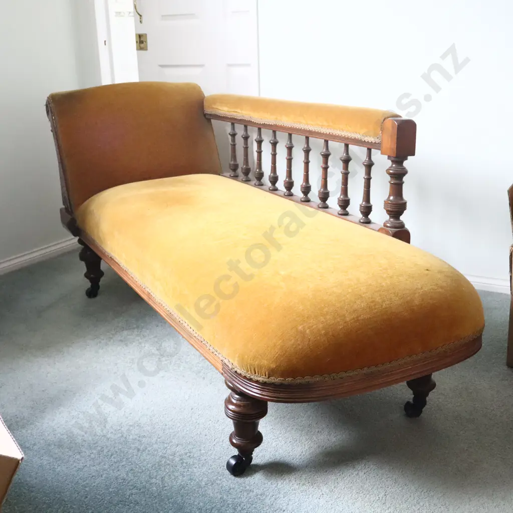 Vintage Chase Lounge Image 1++