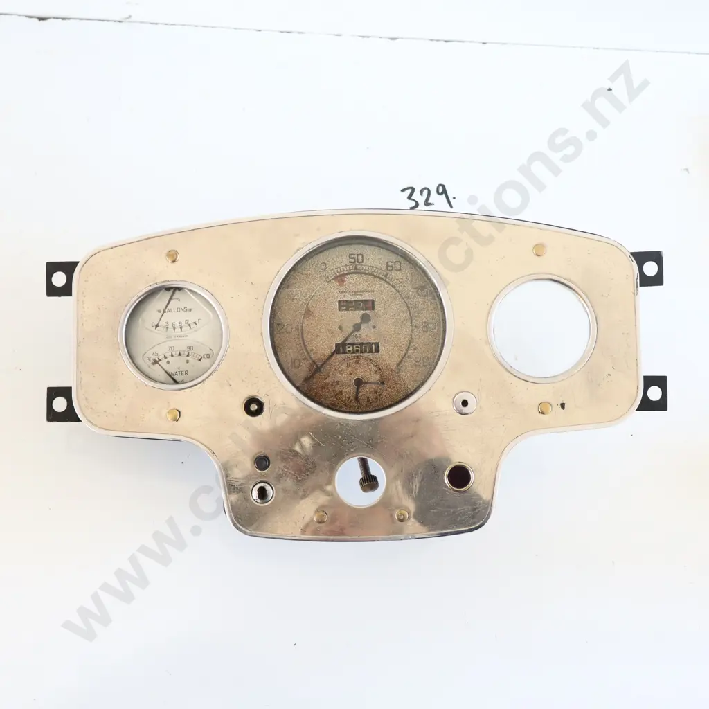 Unknown Early Dash Cluster, Smiths Gauges In Gallons??  Image 1++