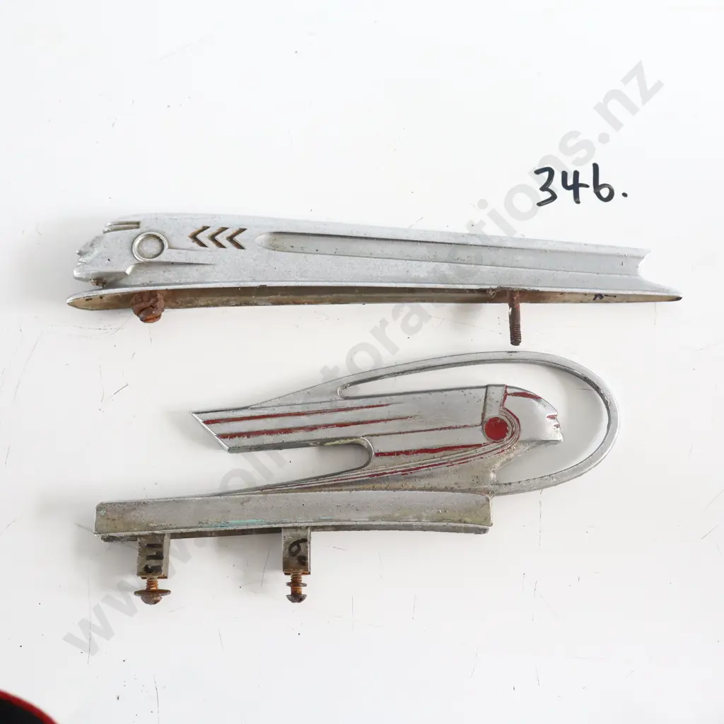 Pontiac Hood Ornaments Image 1++
