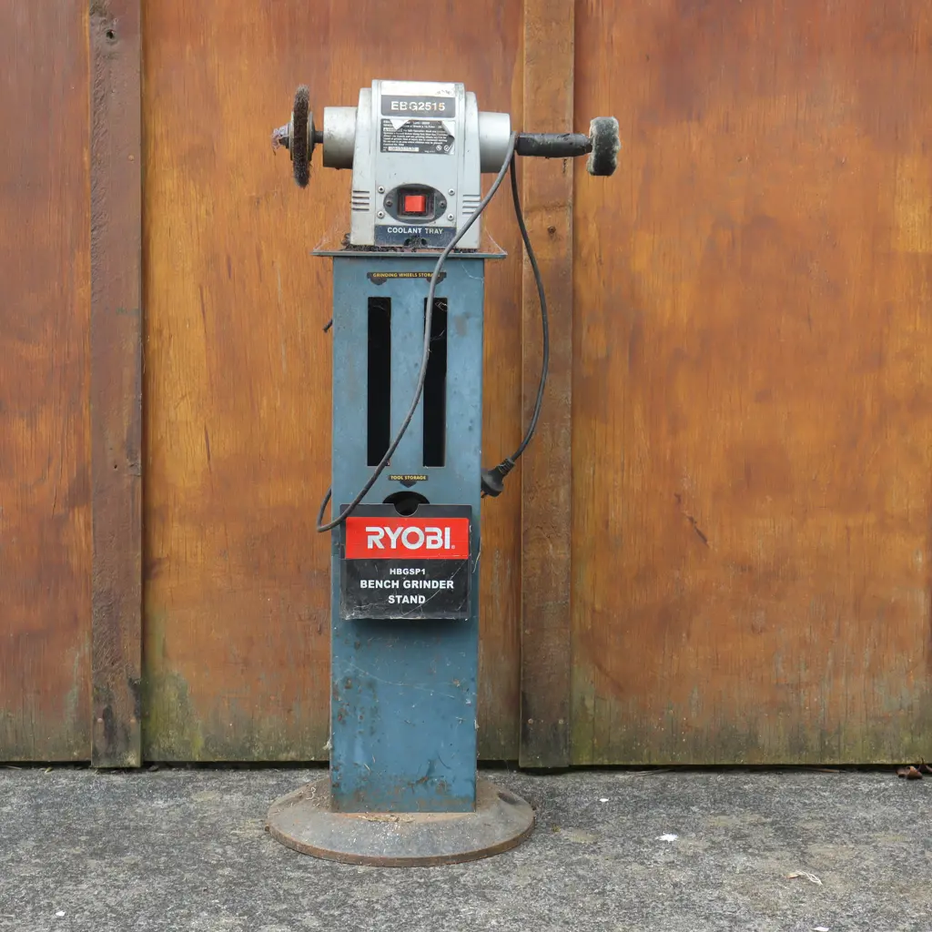 Ryobi Bench Grinder And Stand Image 1++